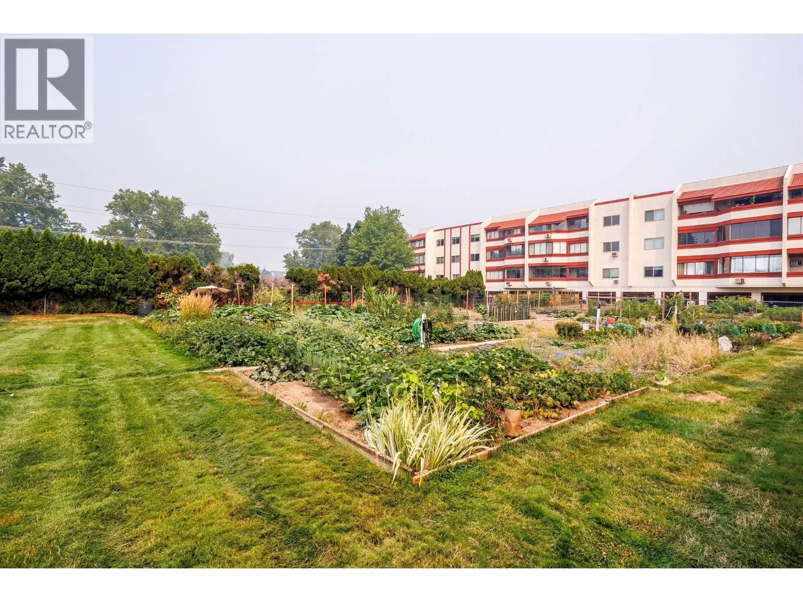 2085 Gordon Drive Unit# 211