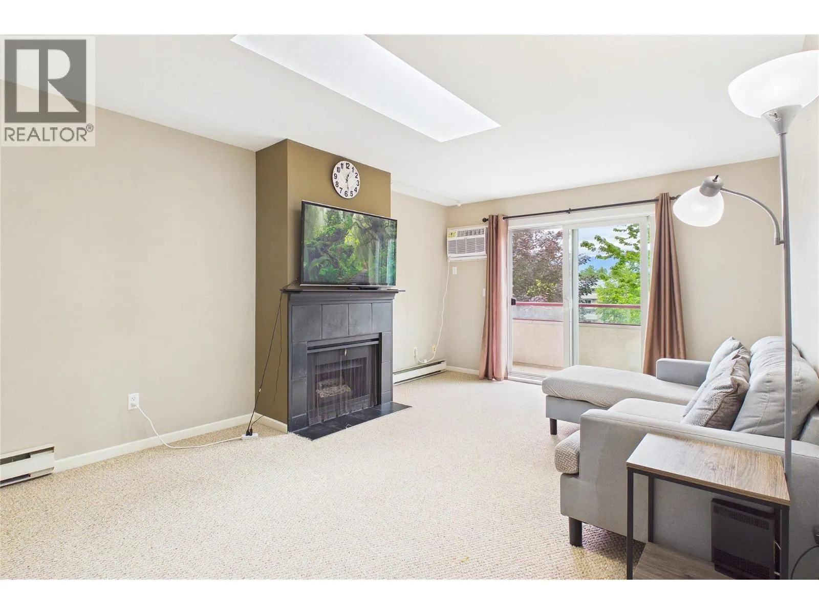 993 KLO Road Unit# 303