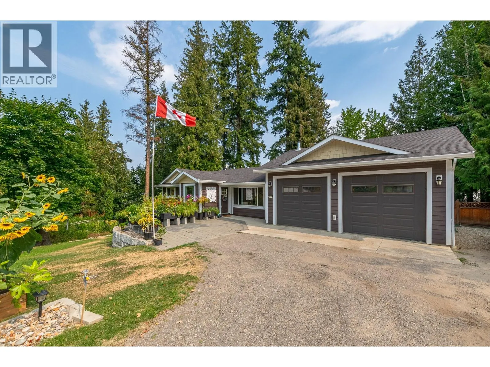 2651 Okanagan Avenue NE