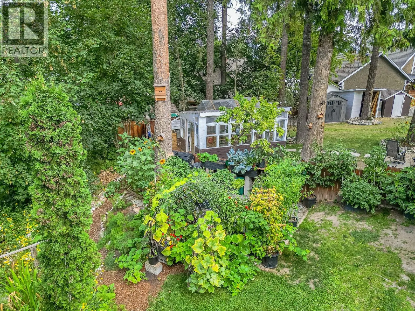 2651 Okanagan Avenue NE