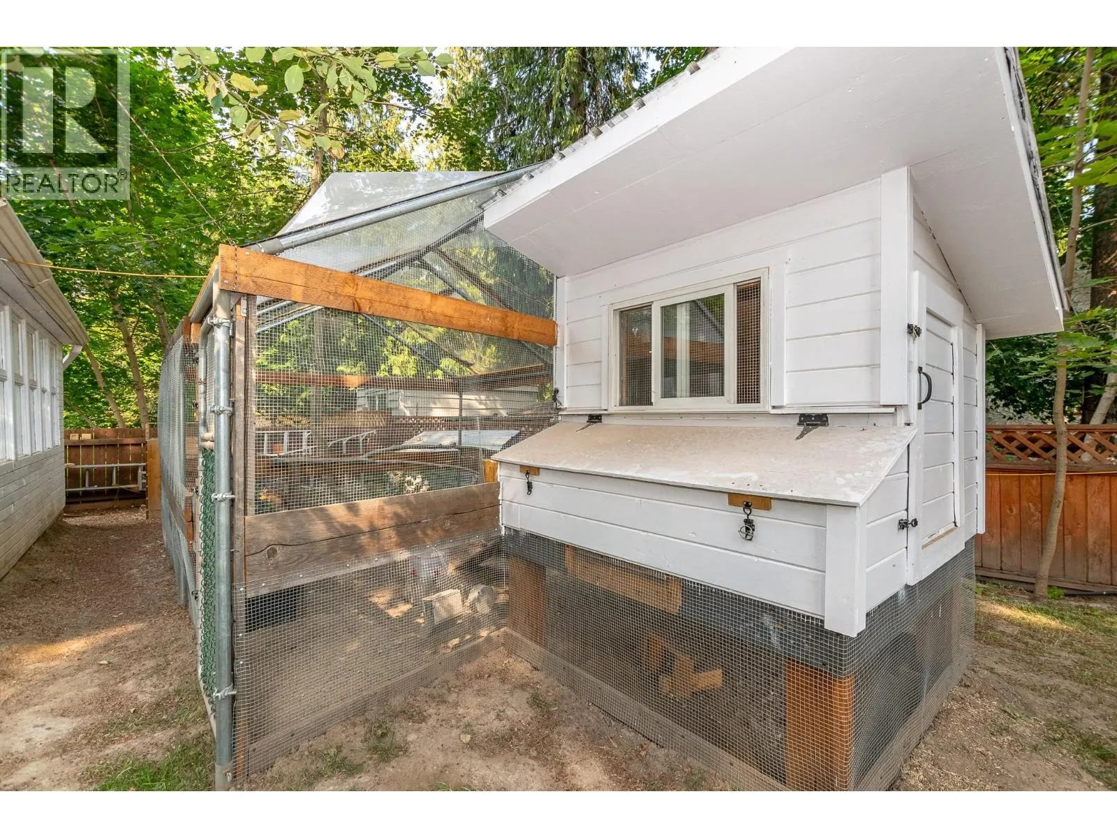 2651 Okanagan Avenue NE