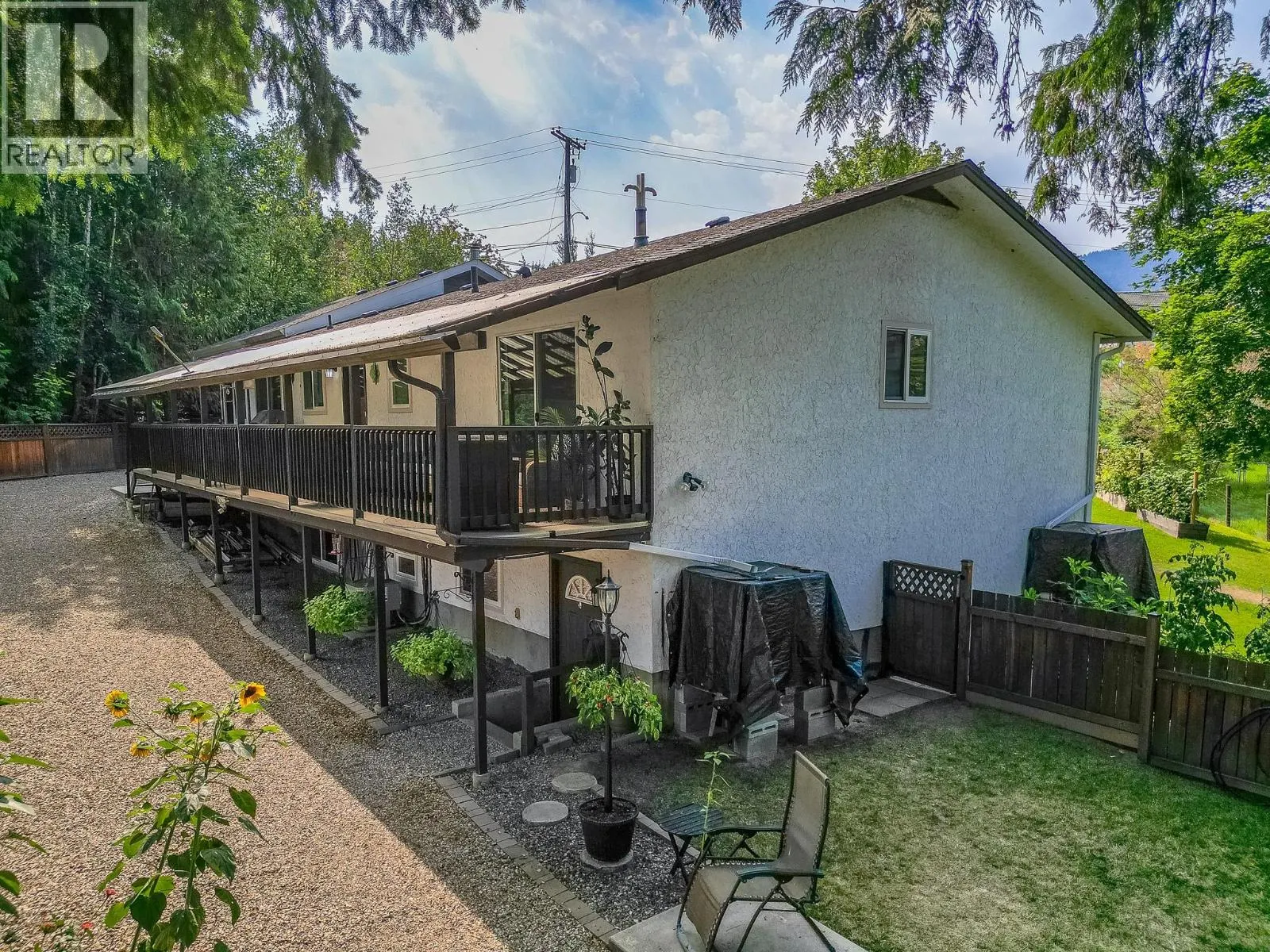 2651 Okanagan Avenue NE