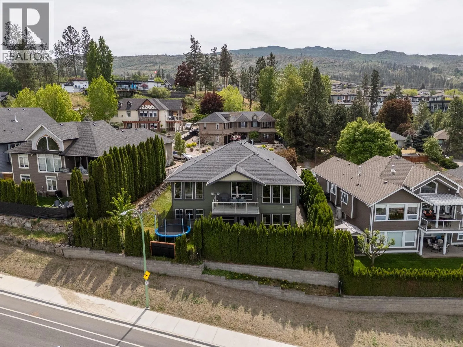 546 Gowen Place