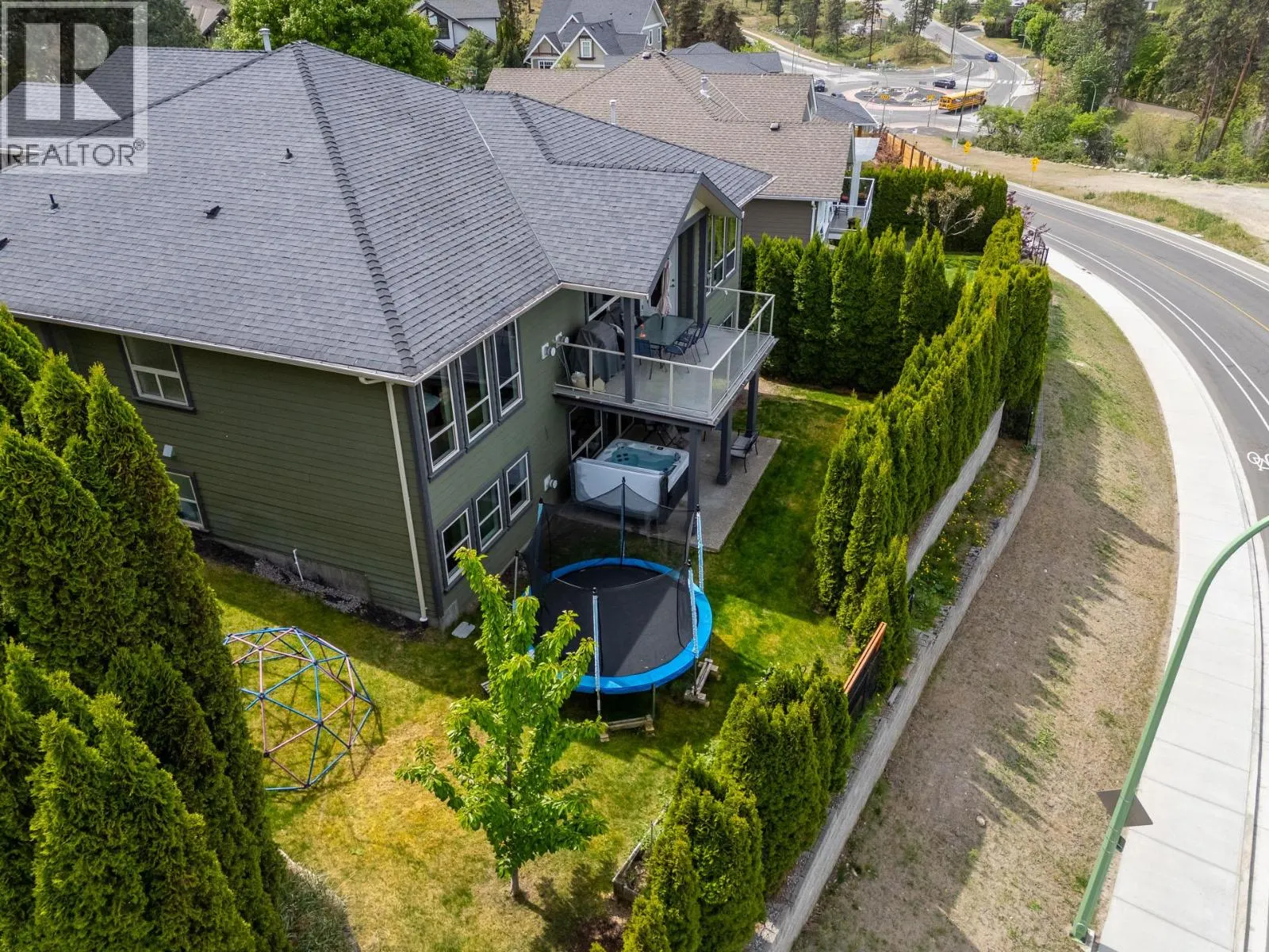 546 Gowen Place