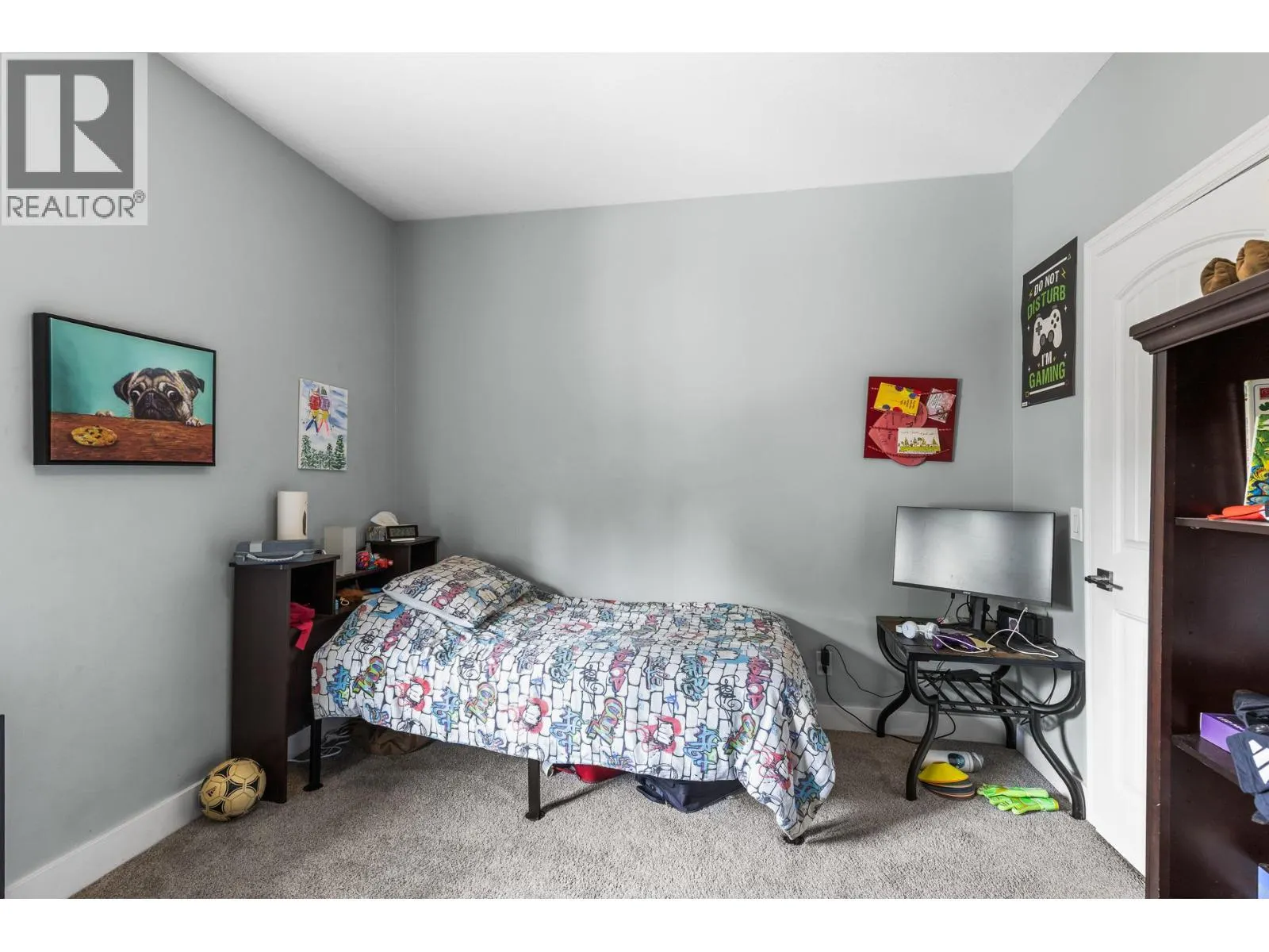 546 Gowen Place