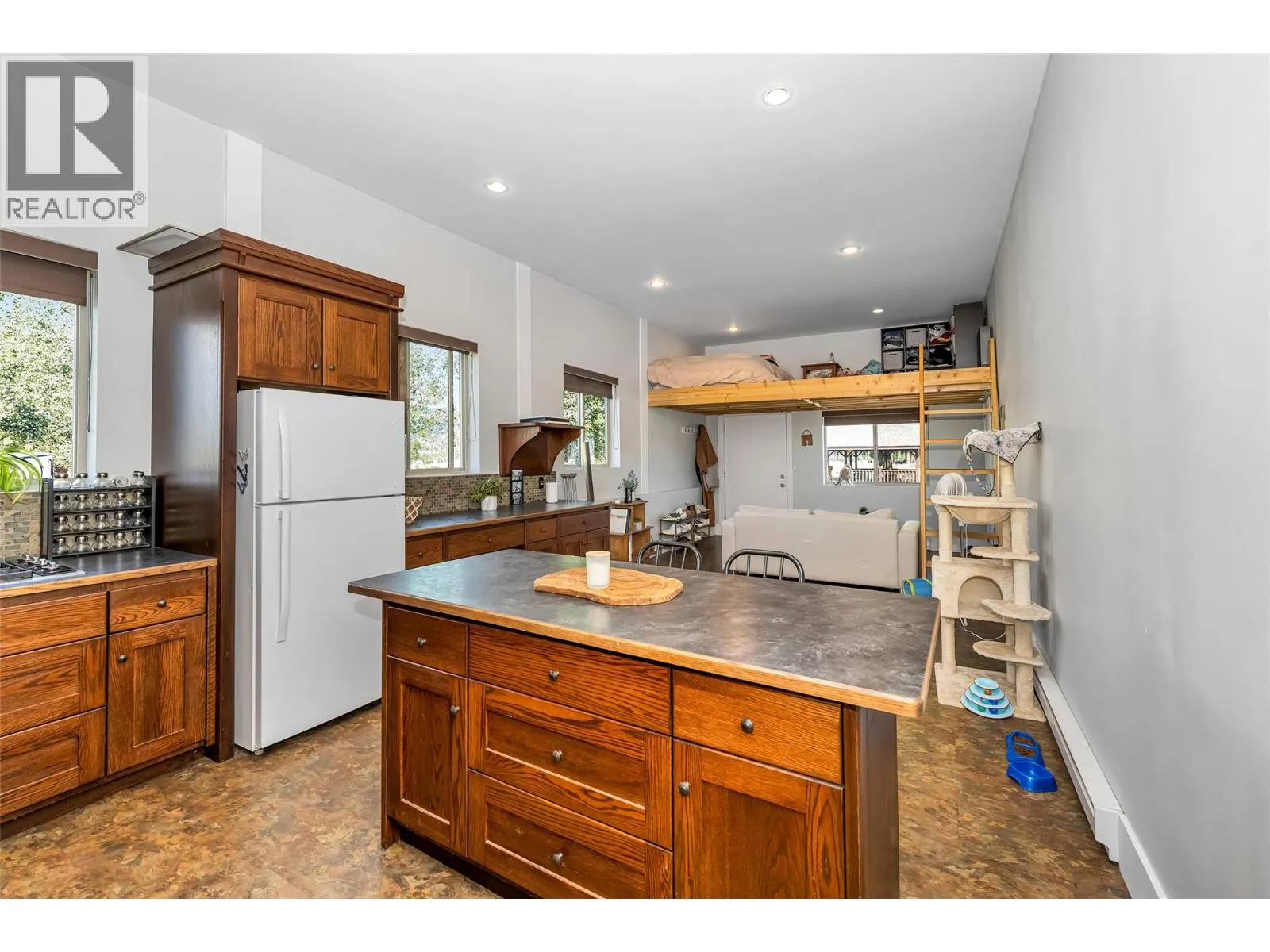 211 Pleasant Valley Cross Road