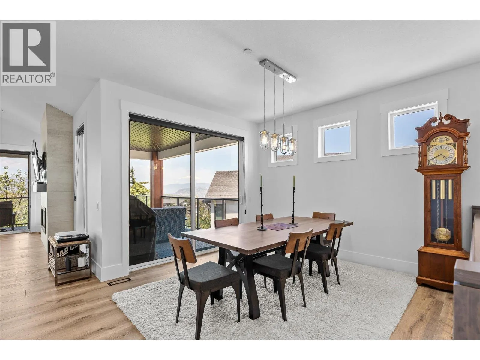 185 Diamond Way