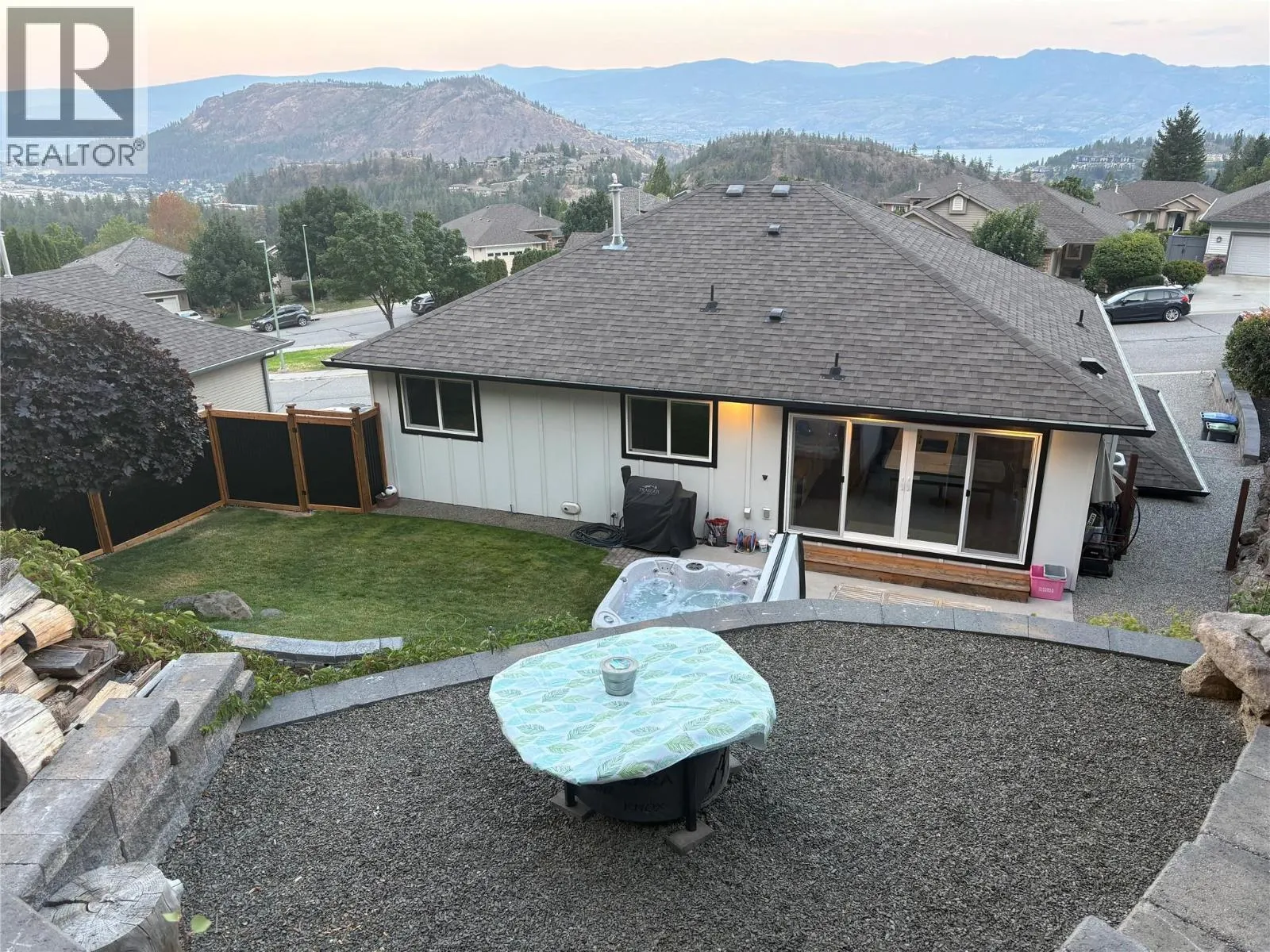 2310 Shannon Heights Place