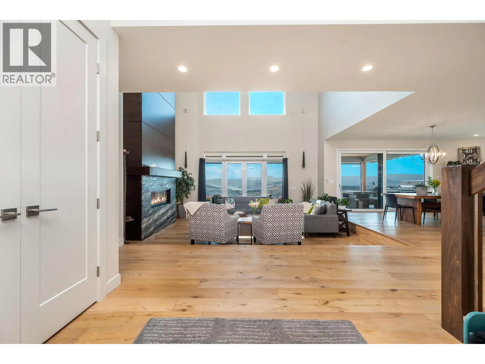 195 Ravine Drive
