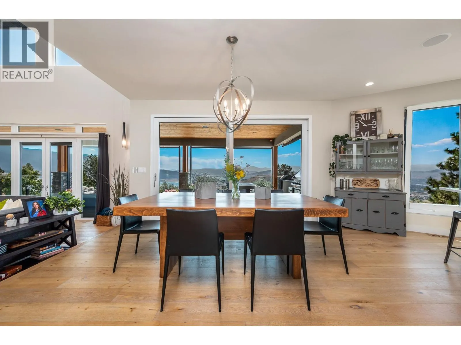 195 Ravine Drive