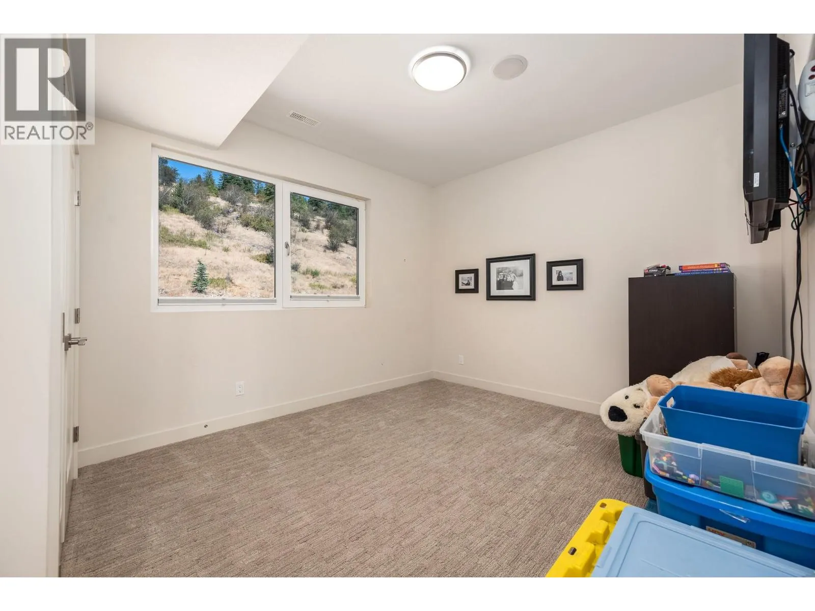 195 Ravine Drive