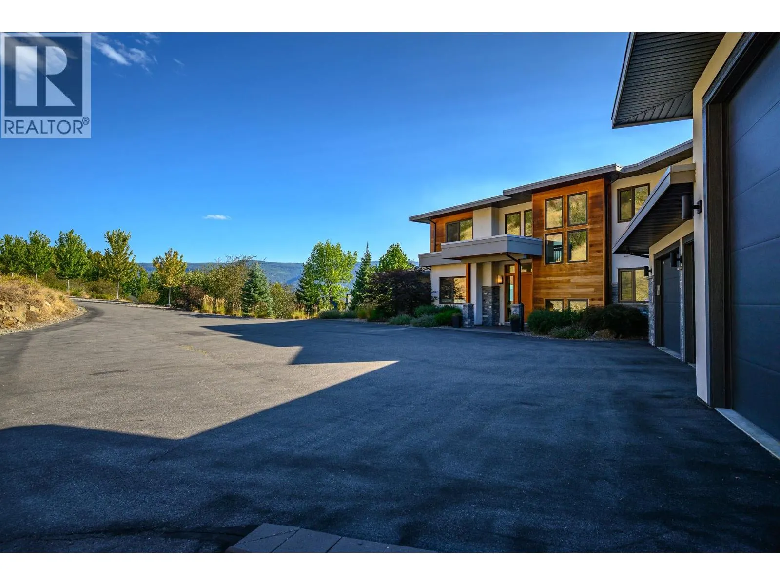 195 Ravine Drive