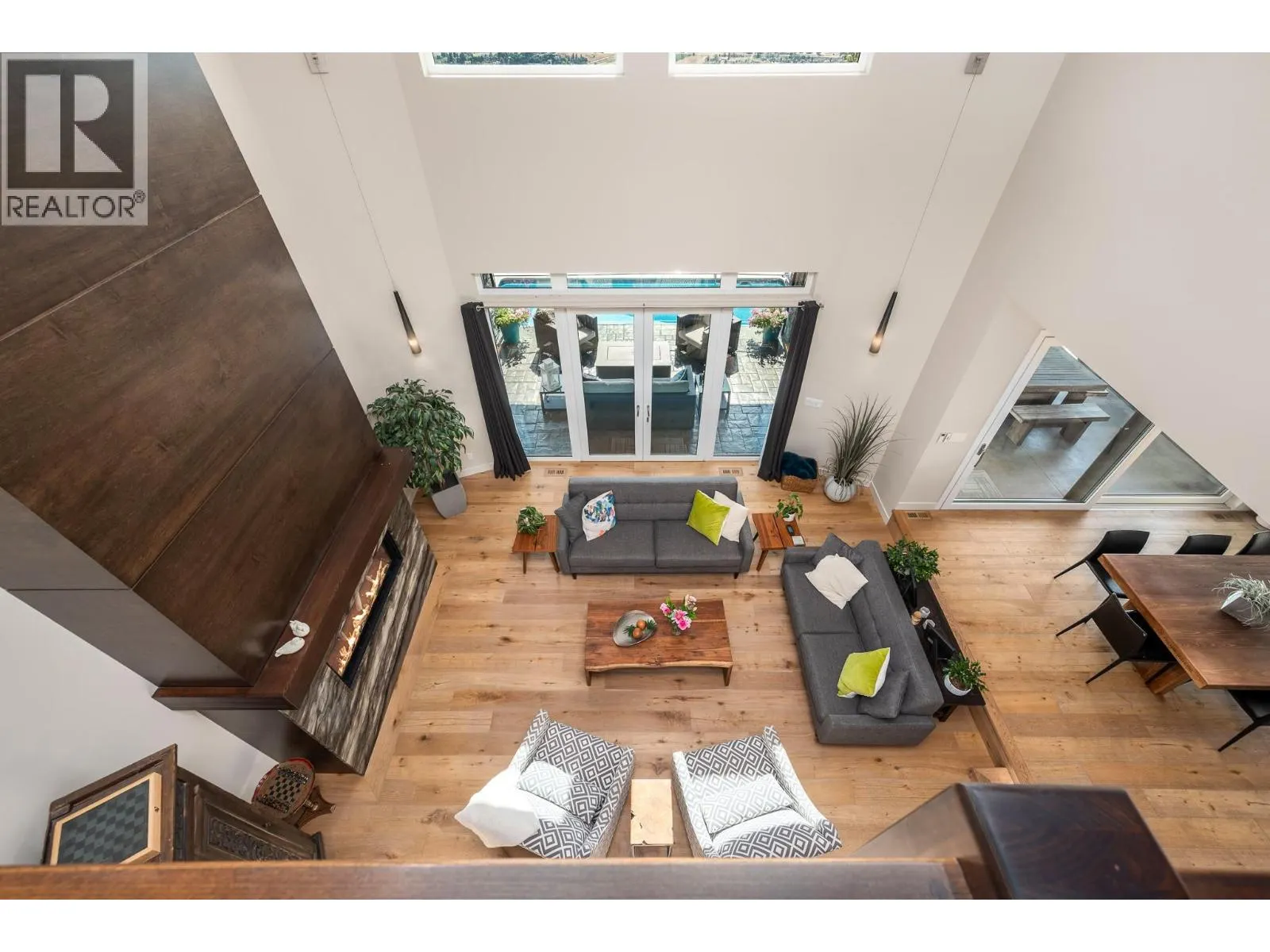 195 Ravine Drive