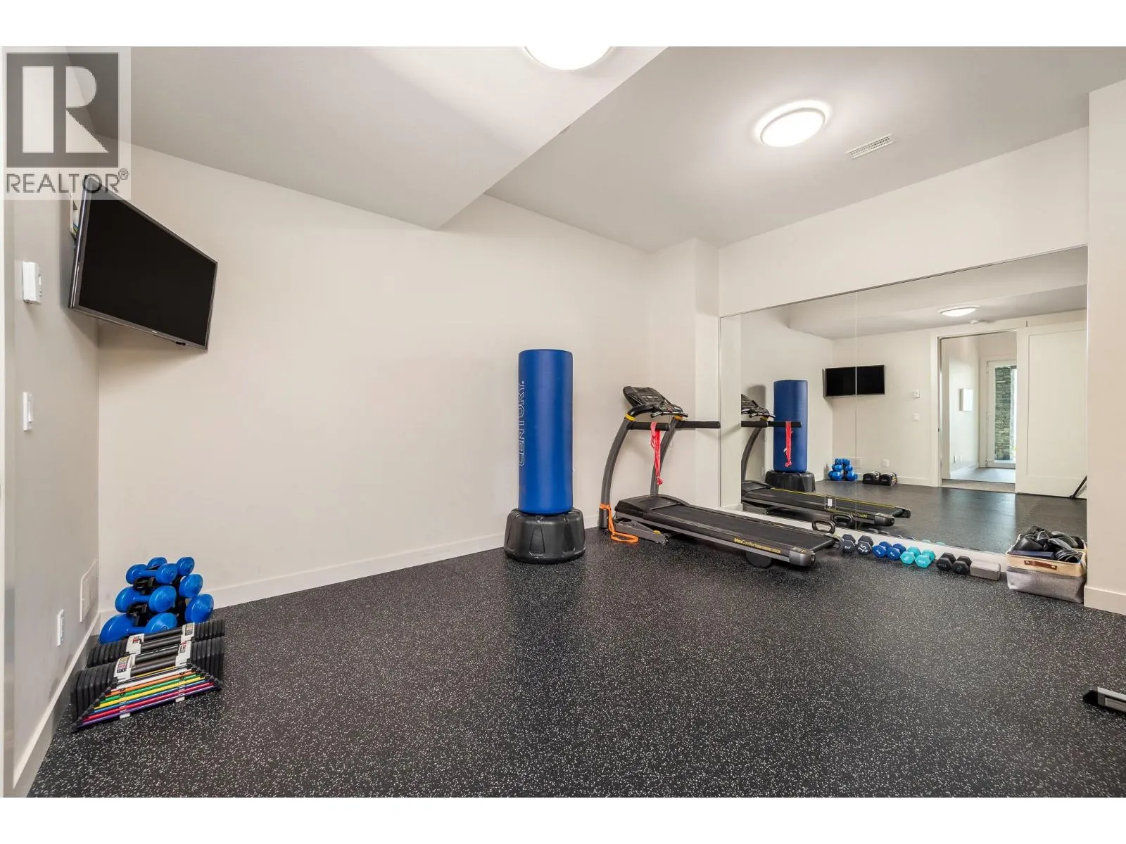 195 Ravine Drive
