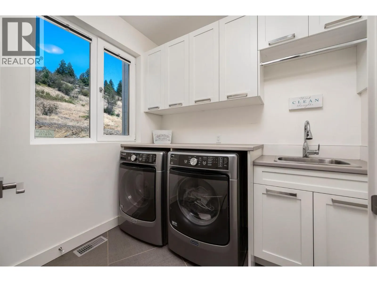 195 Ravine Drive