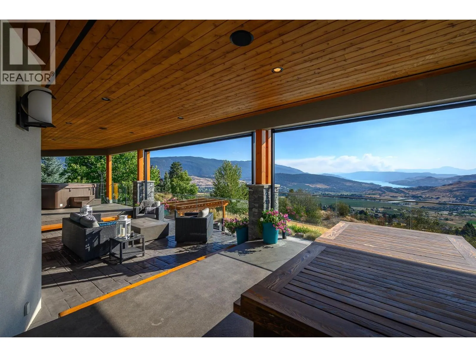 195 Ravine Drive
