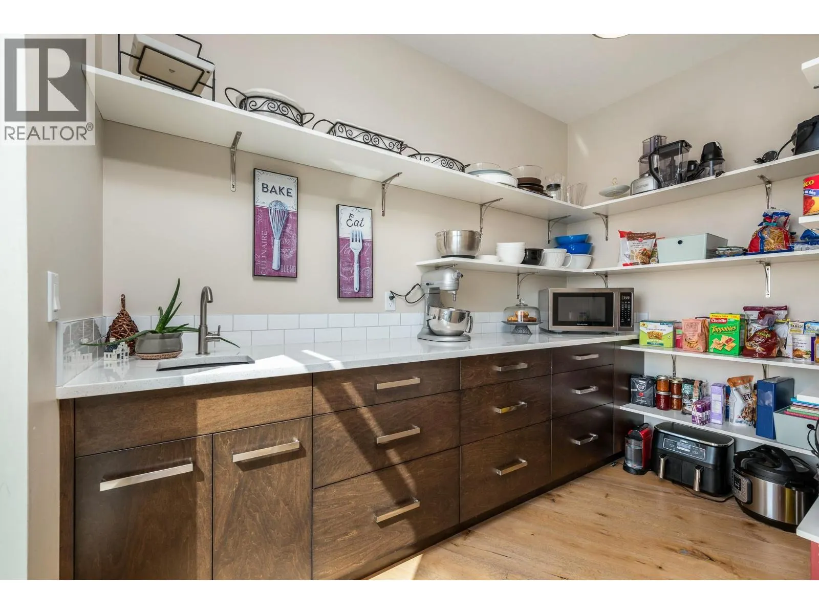 195 Ravine Drive