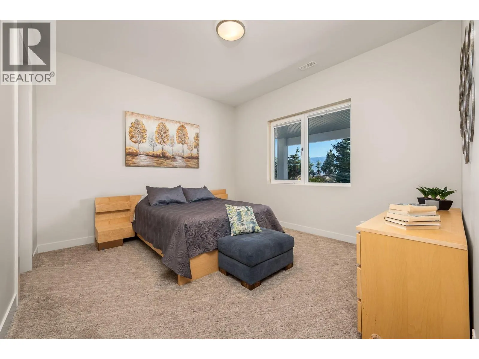 195 Ravine Drive