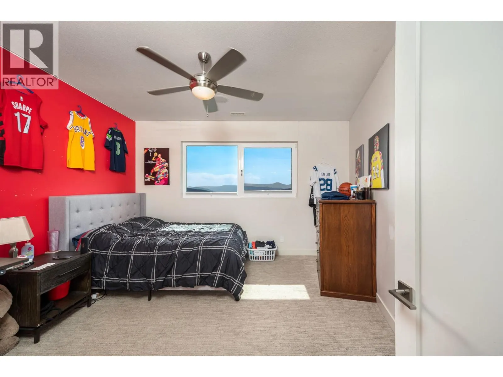 195 Ravine Drive
