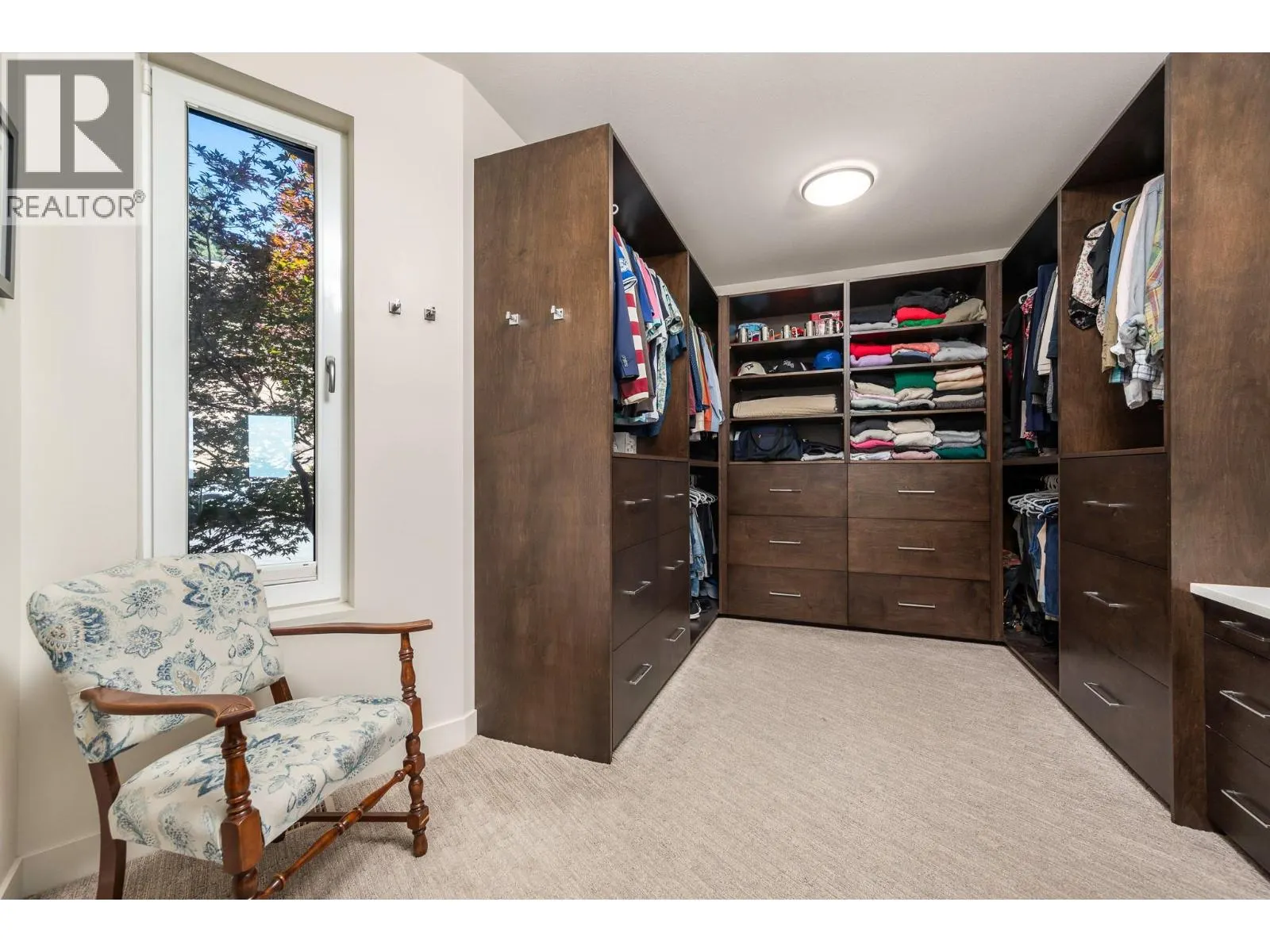 195 Ravine Drive