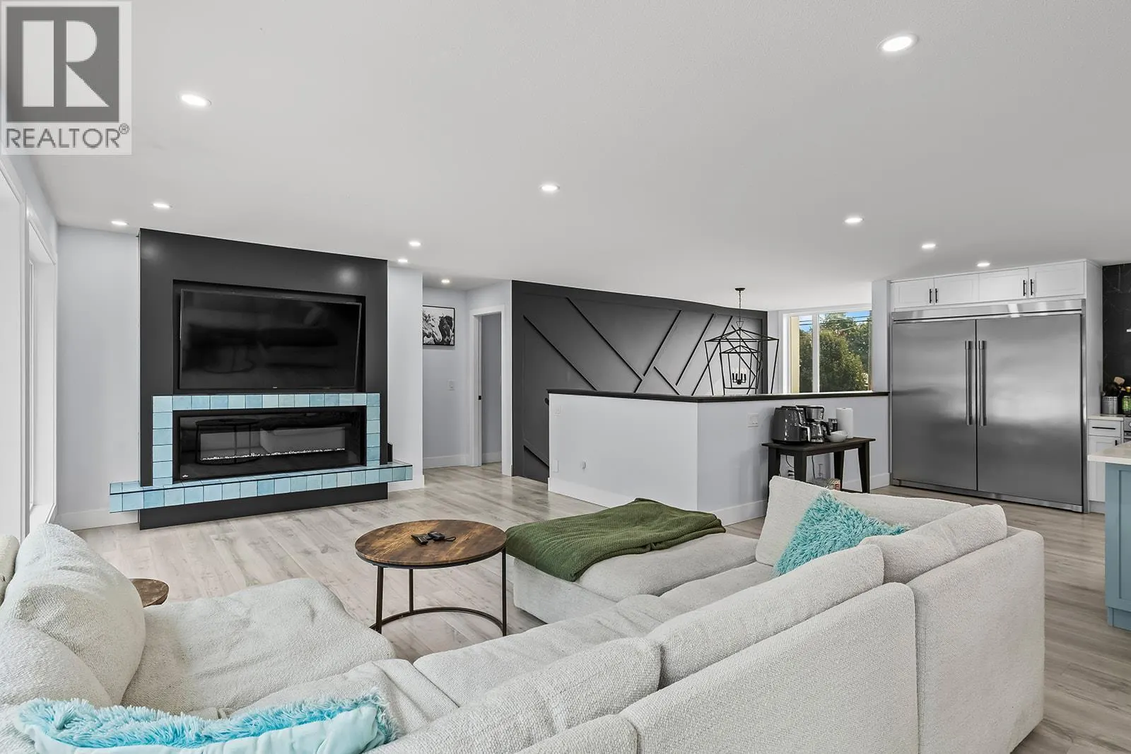 2340 Thacker Drive