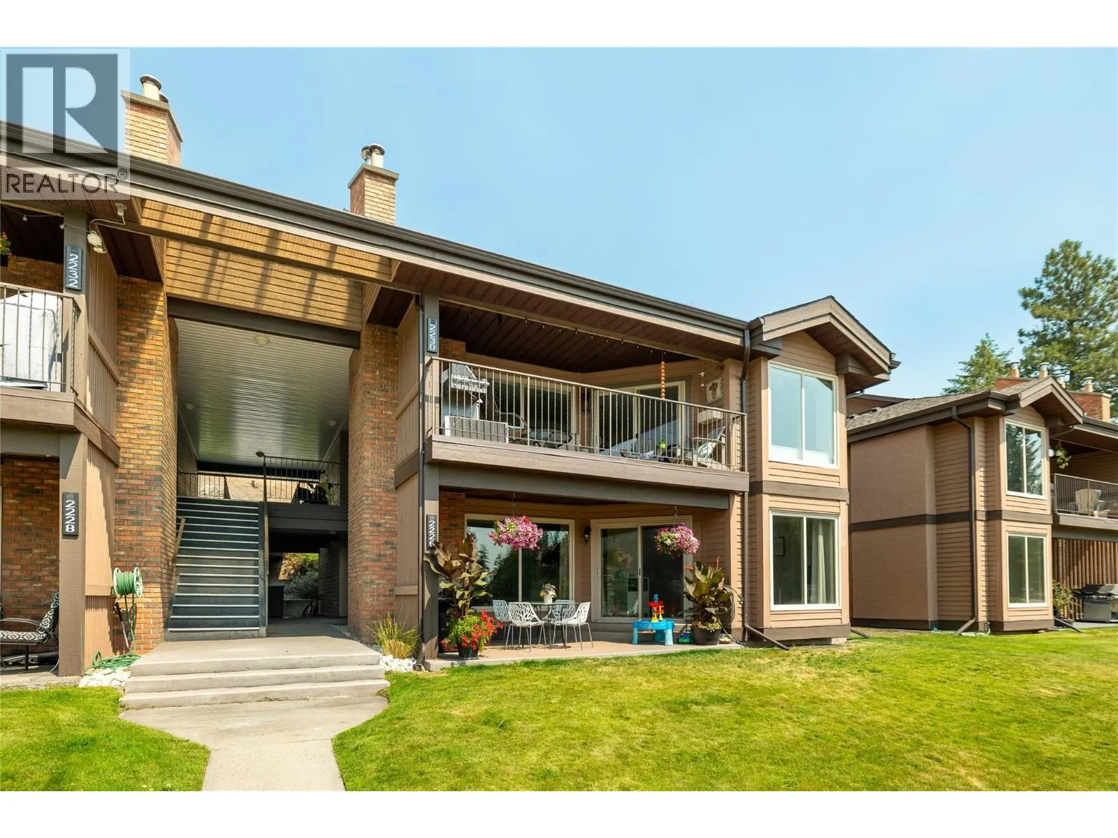 2226 Golf Course Drive