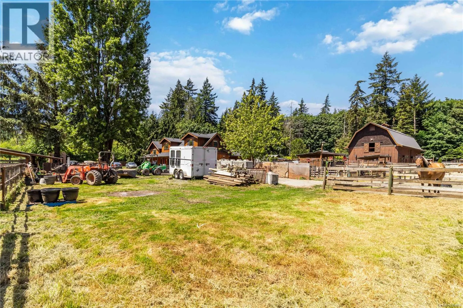 5480 Sooke Rd