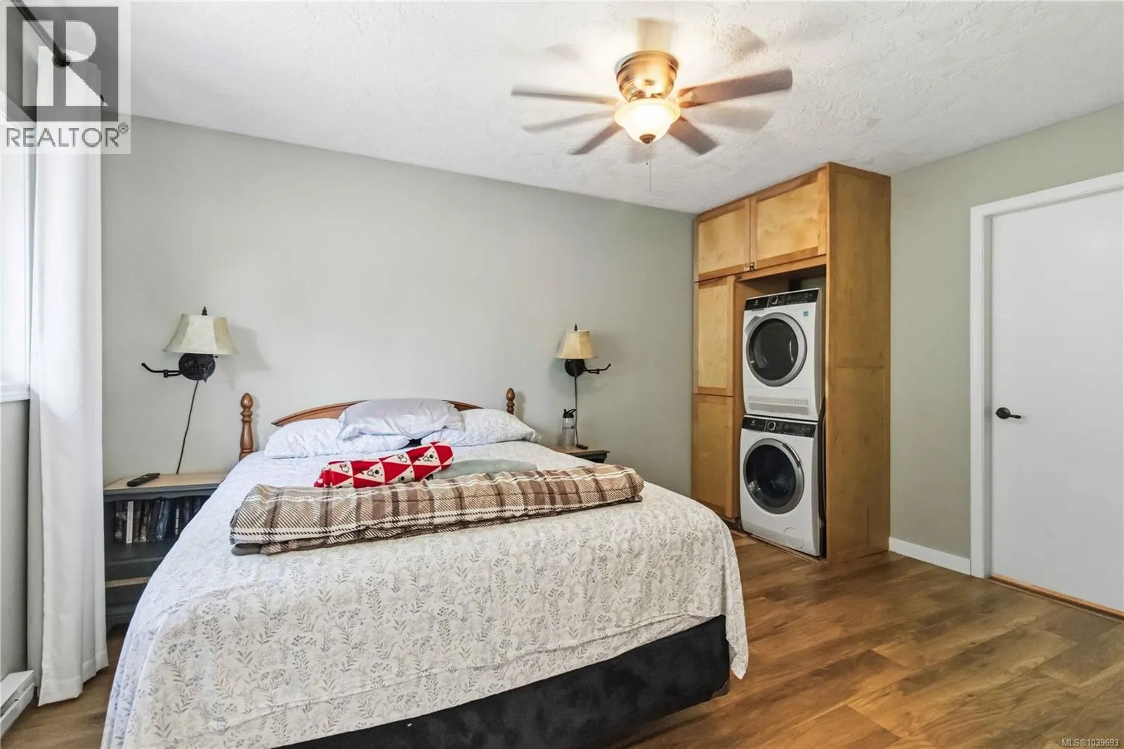 5480 Sooke Rd