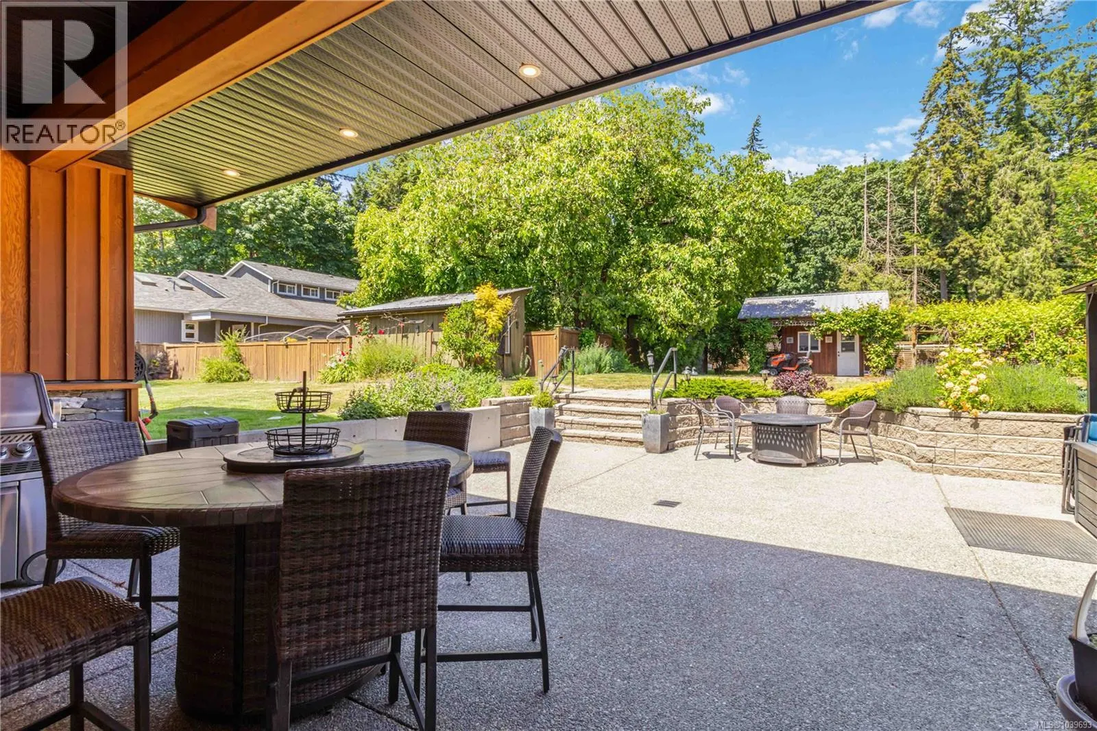 5480 Sooke Rd