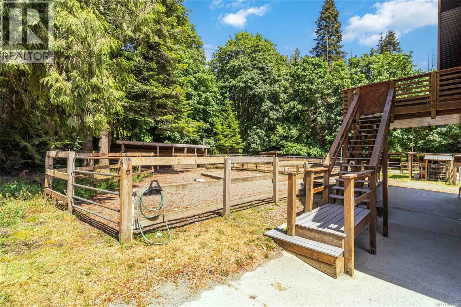 5480 Sooke Rd