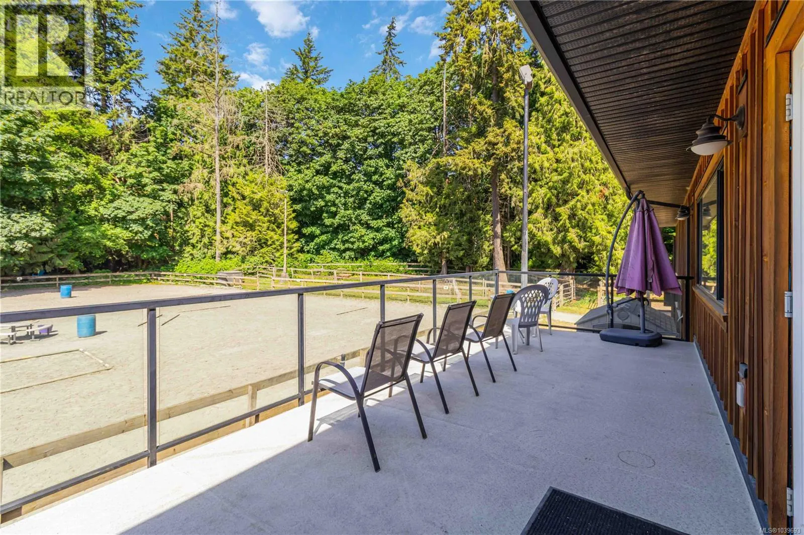 5480 Sooke Rd