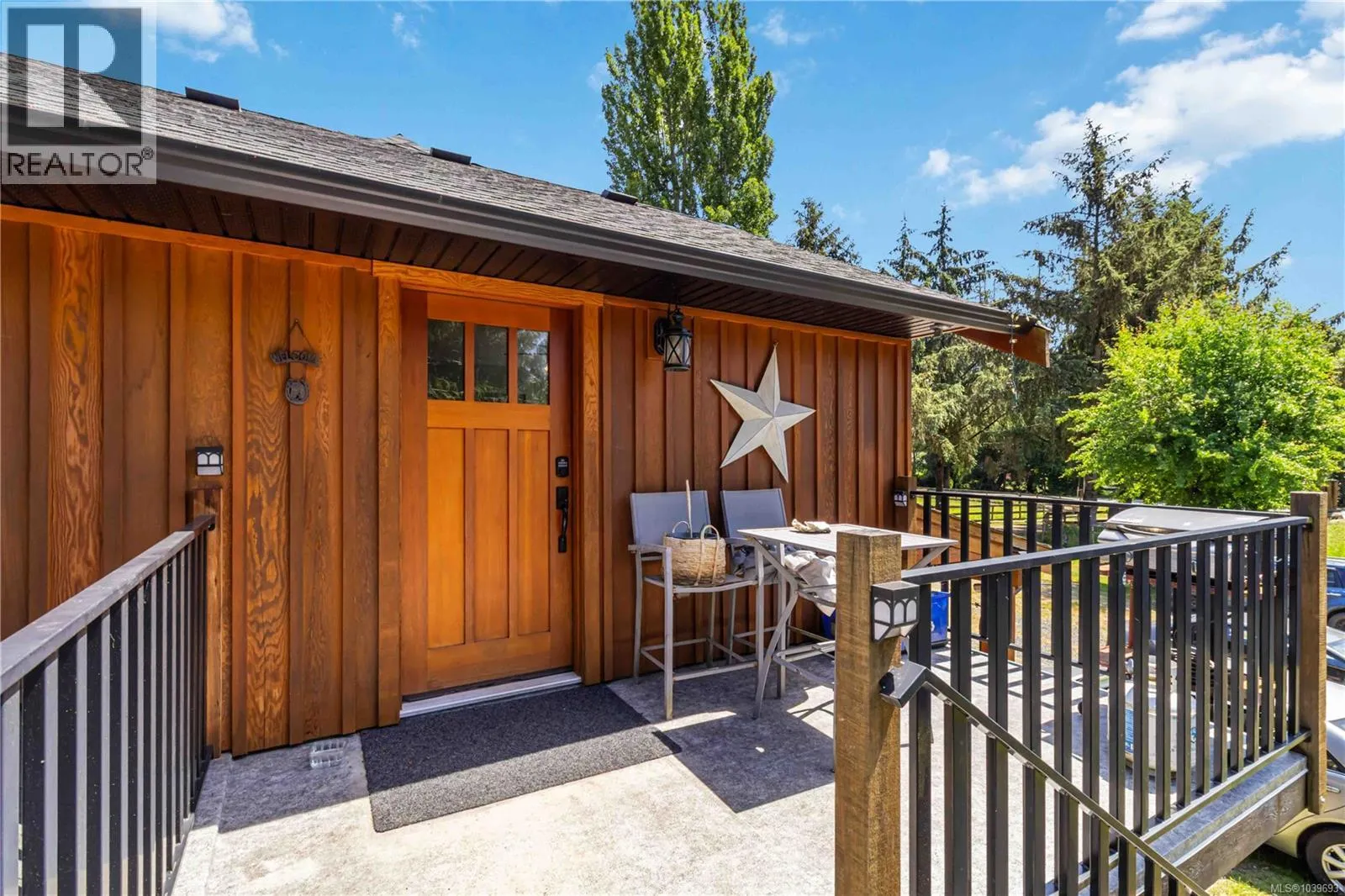 5480 Sooke Rd