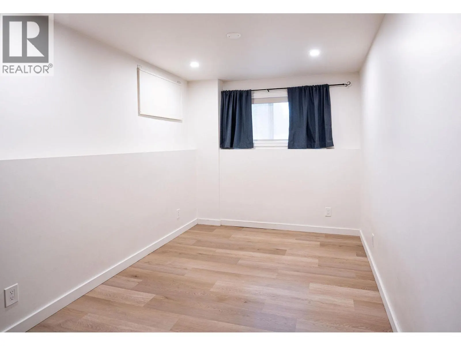 1506 Mountain View Drive