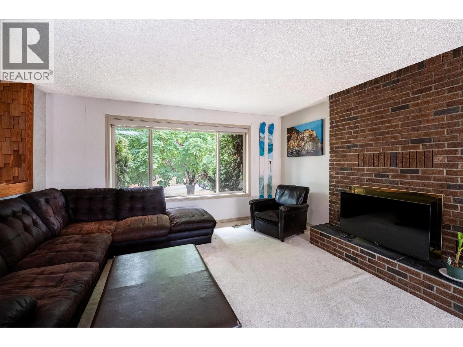 1506 Mountain View Drive