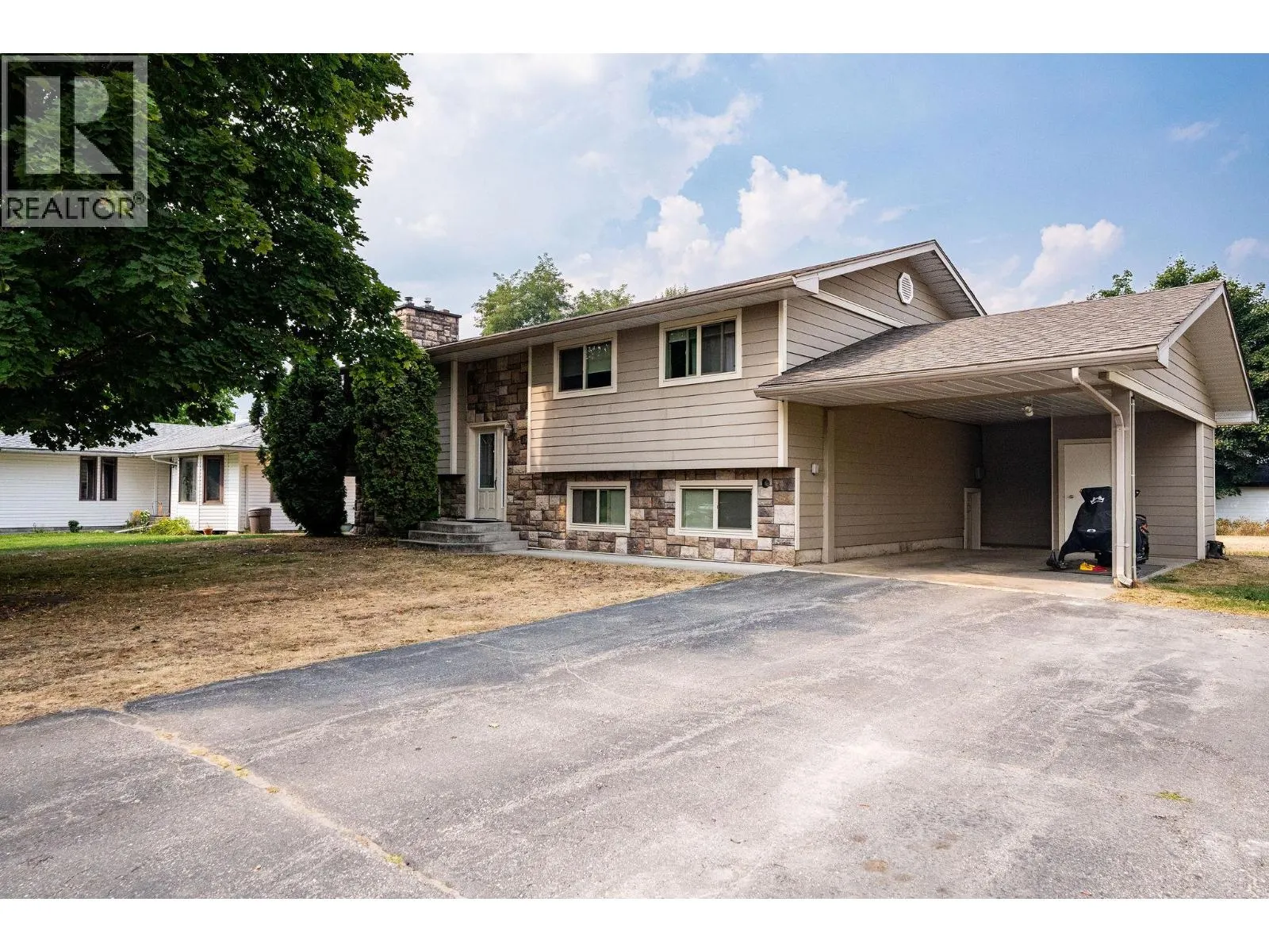 1506 Mountain View Drive