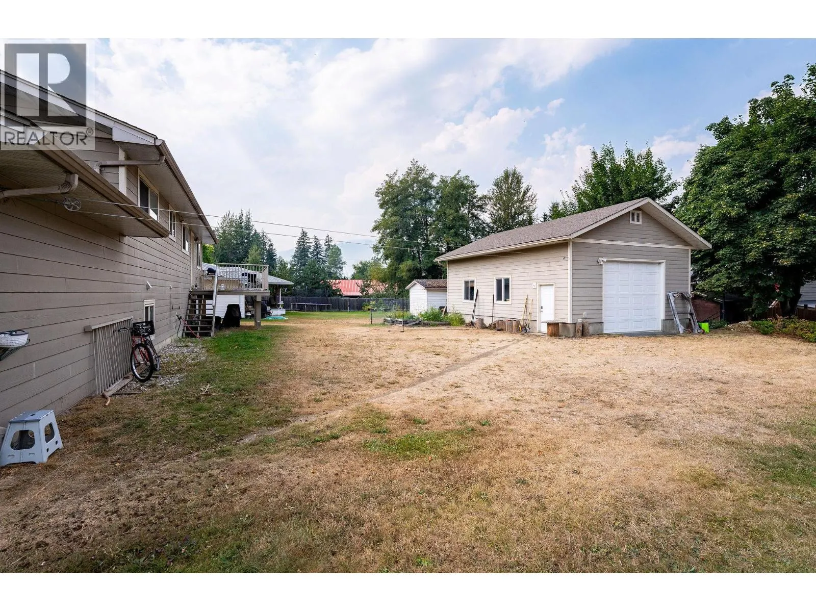 1506 Mountain View Drive