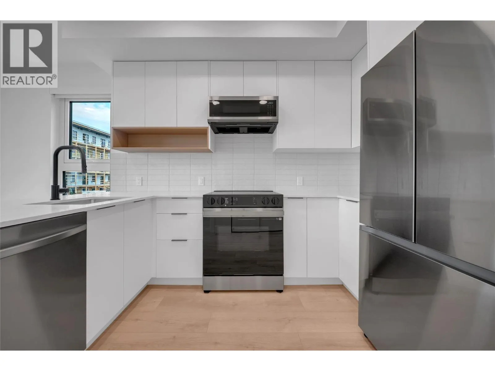 620 Coronation Avenue Unit# 312