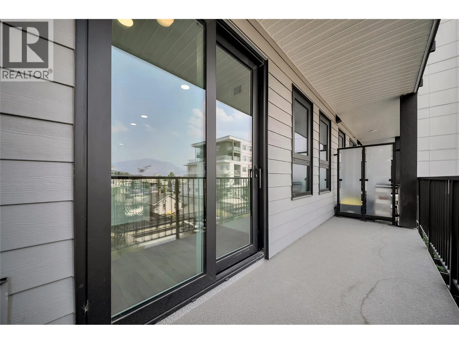 620 Coronation Avenue Unit# 312