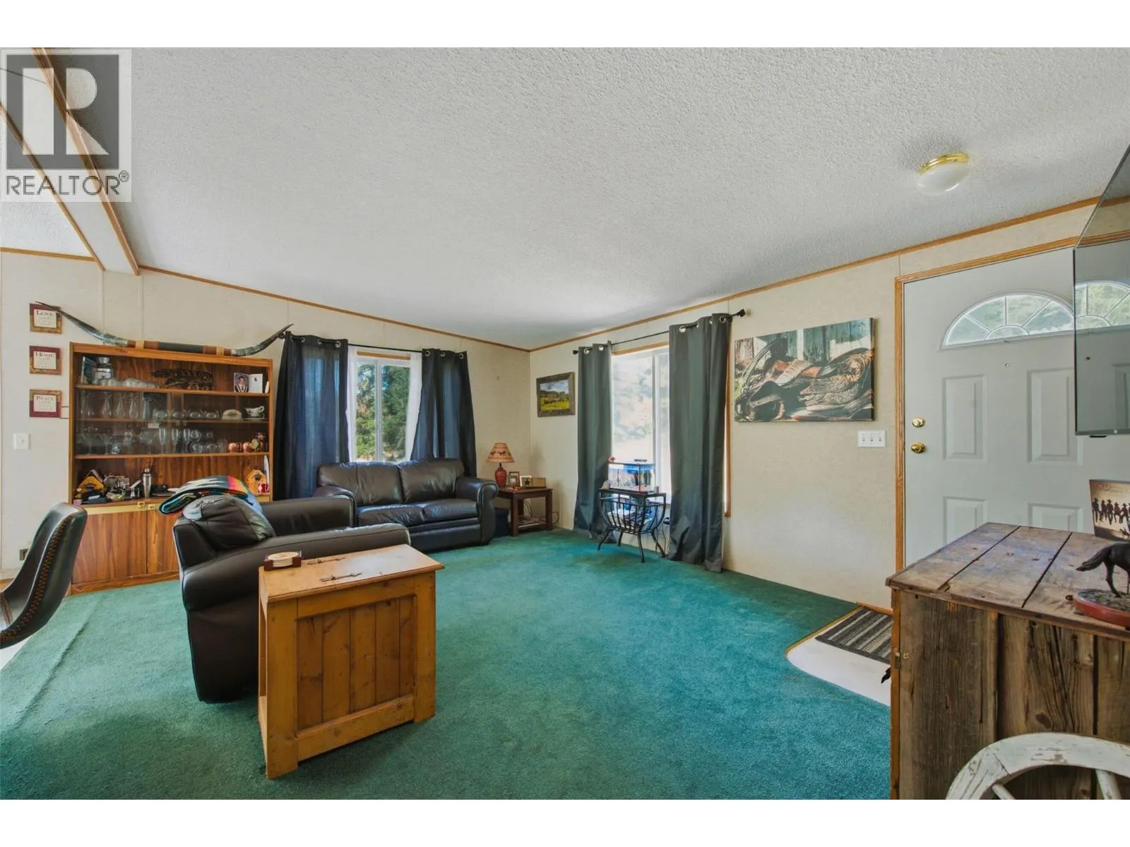 85 Candide Drive