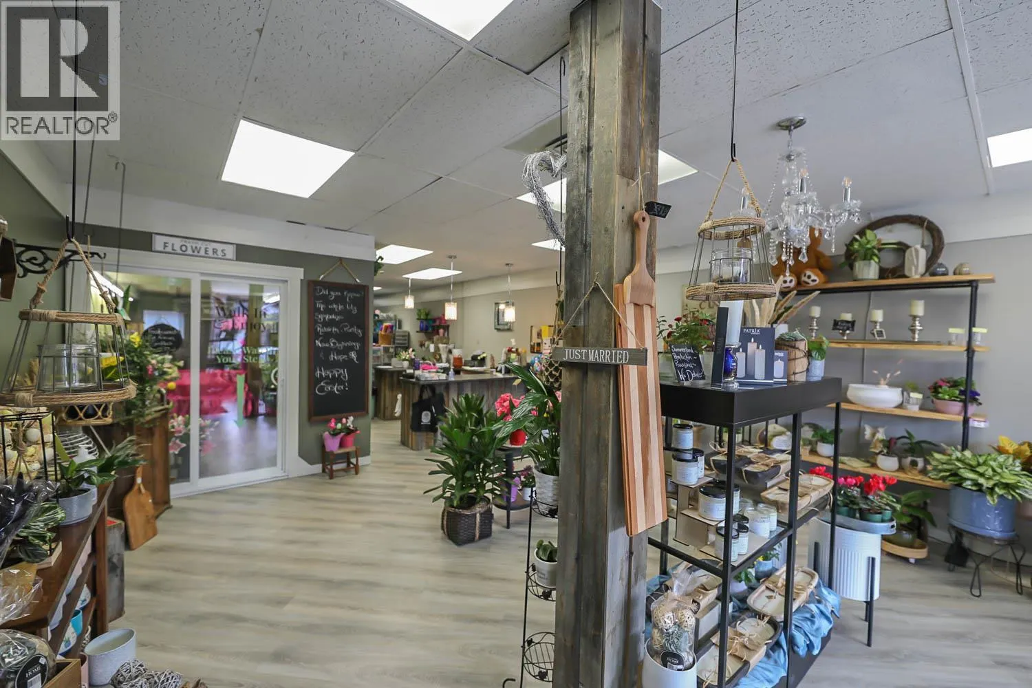 10122/24 MAIN Street