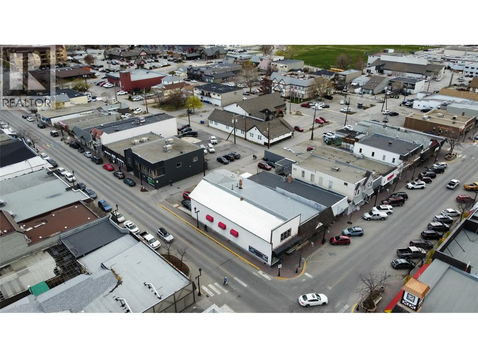 10122/24 MAIN Street