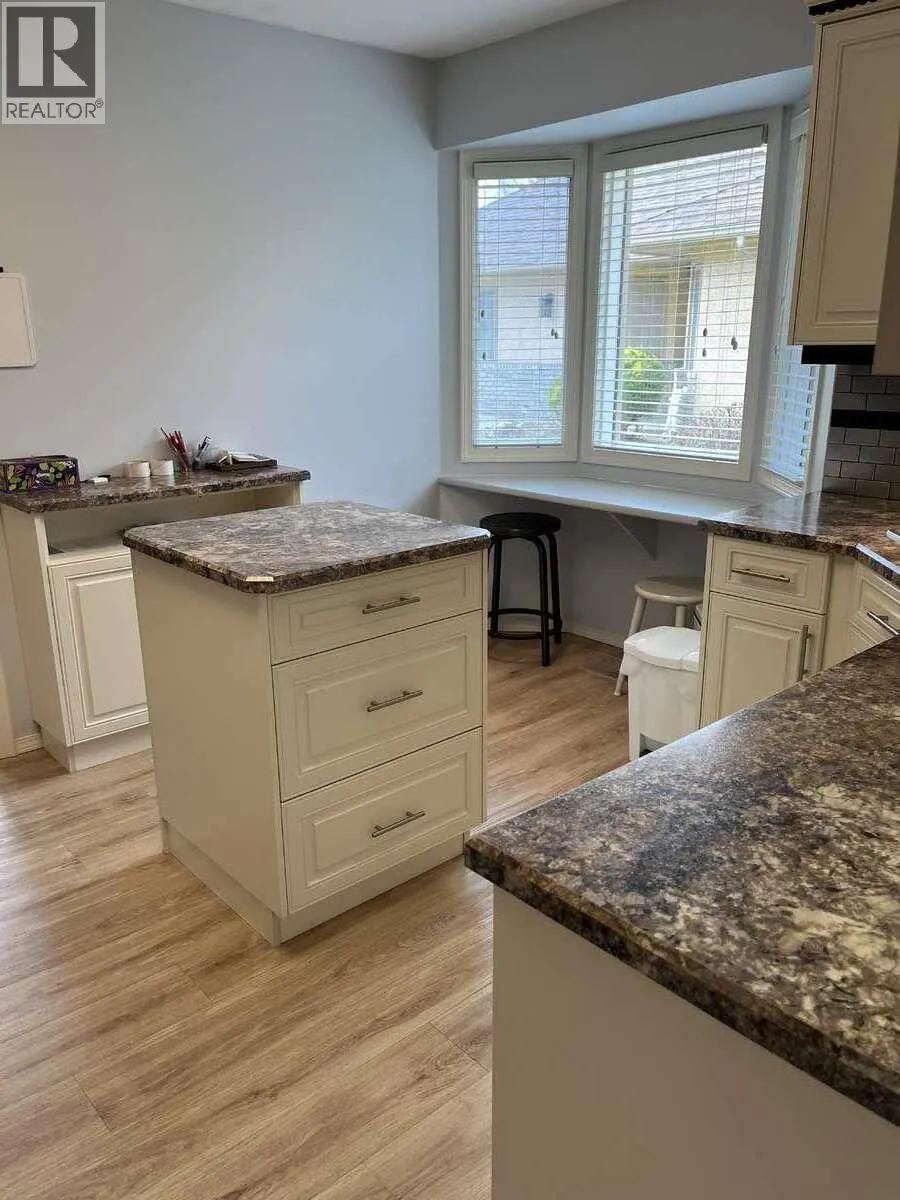 860 Lanfranco Road Unit# 11