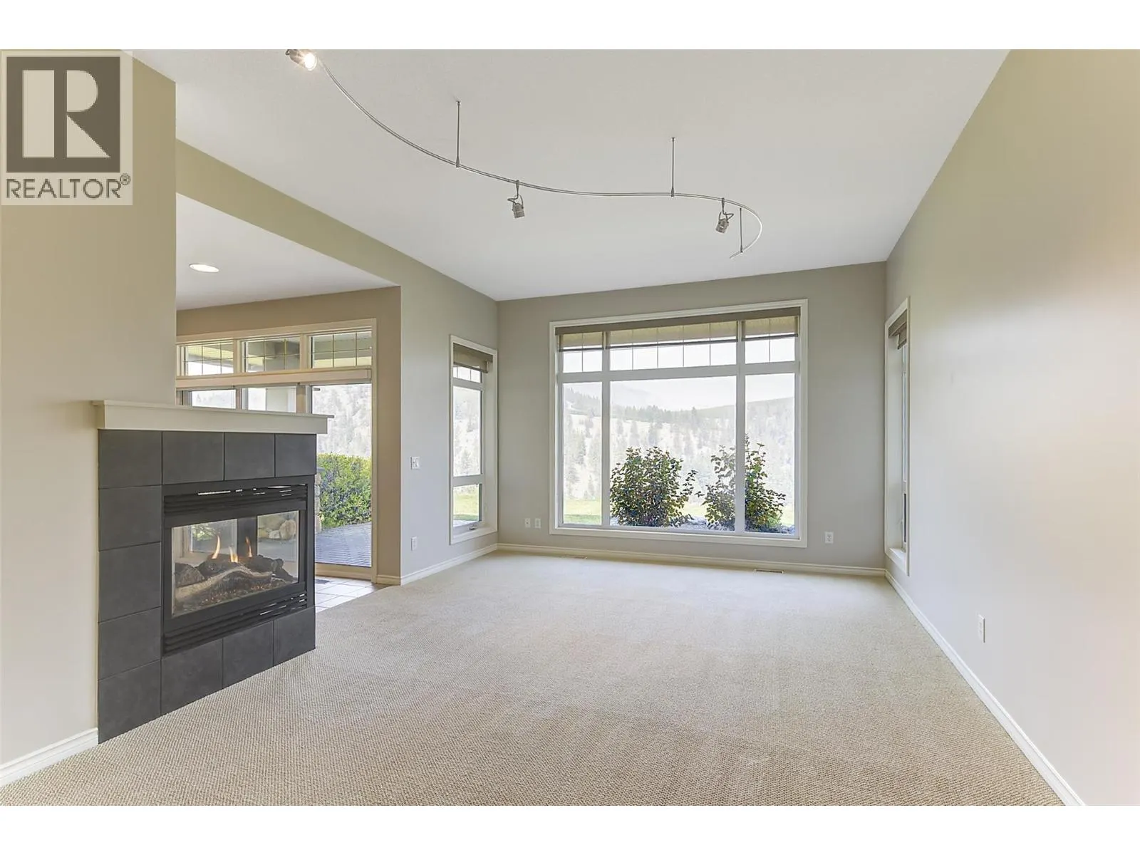 3800 Gallaghers Pinnacle Way Unit# 29