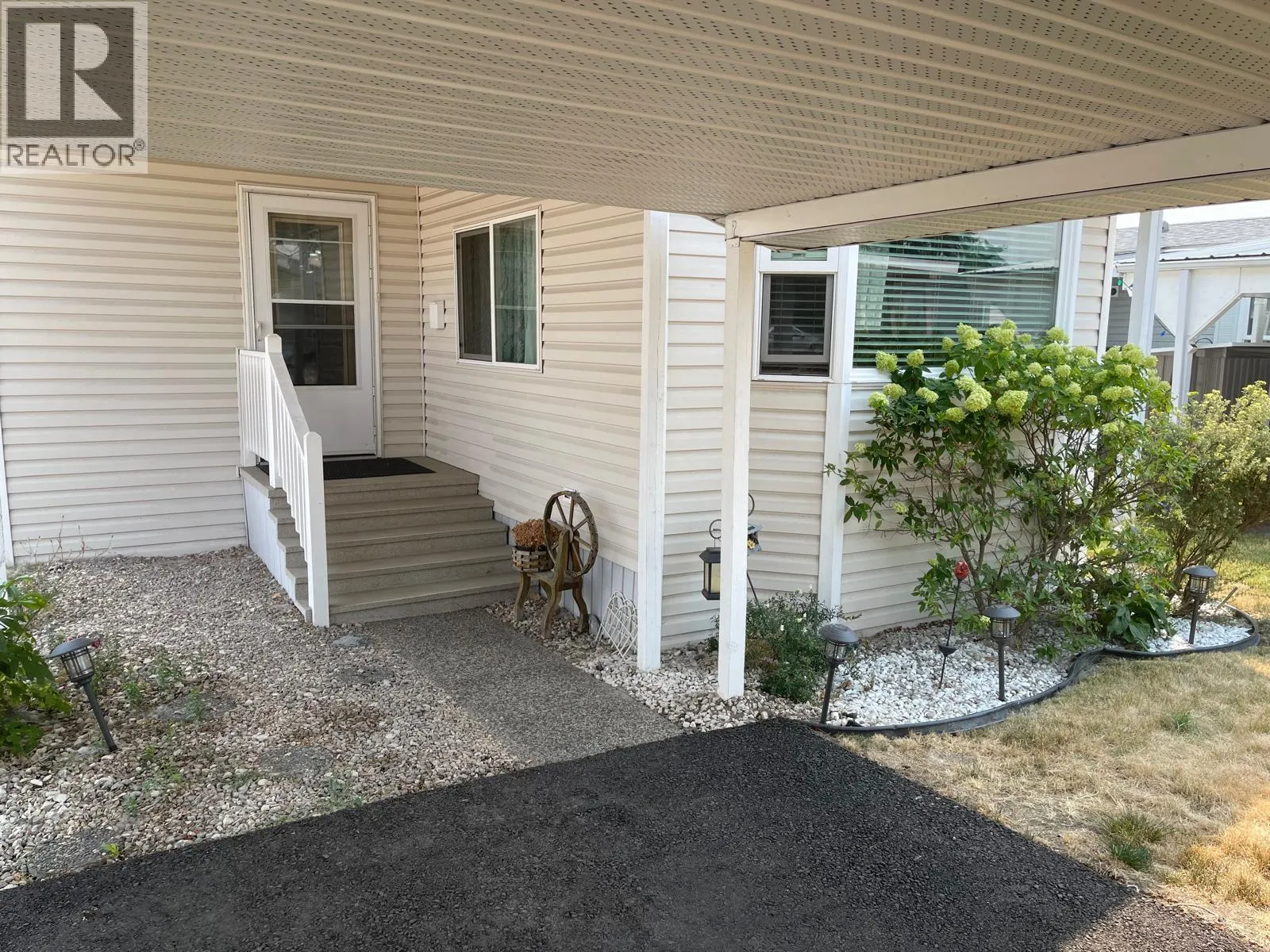 5484 25 Avenue Unit# 39