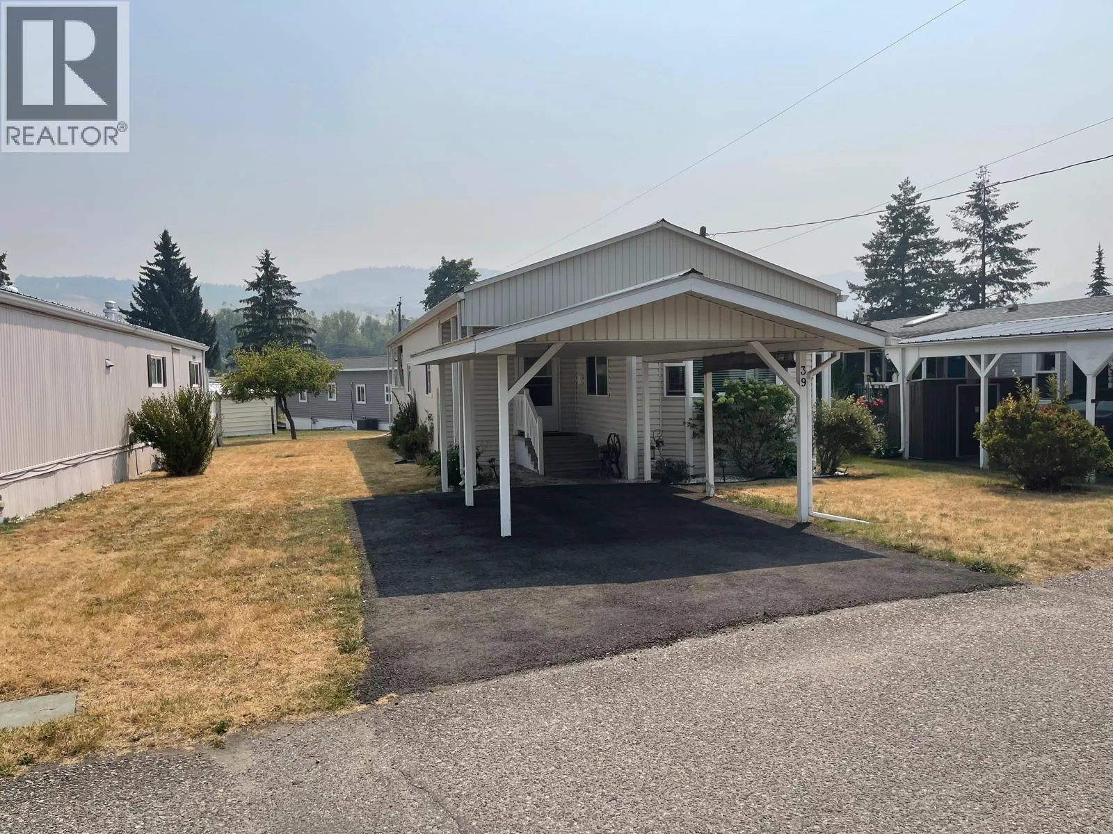 5484 25 Avenue Unit# 39