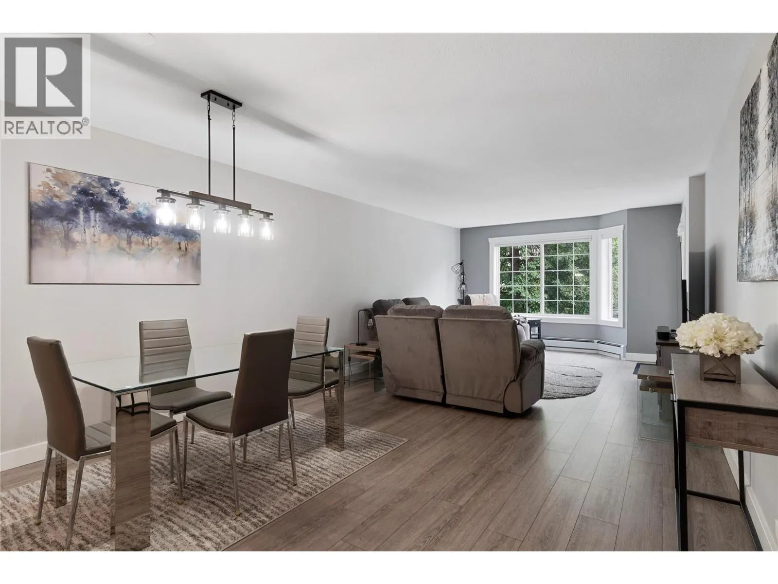251 6 Street SE Unit# 303