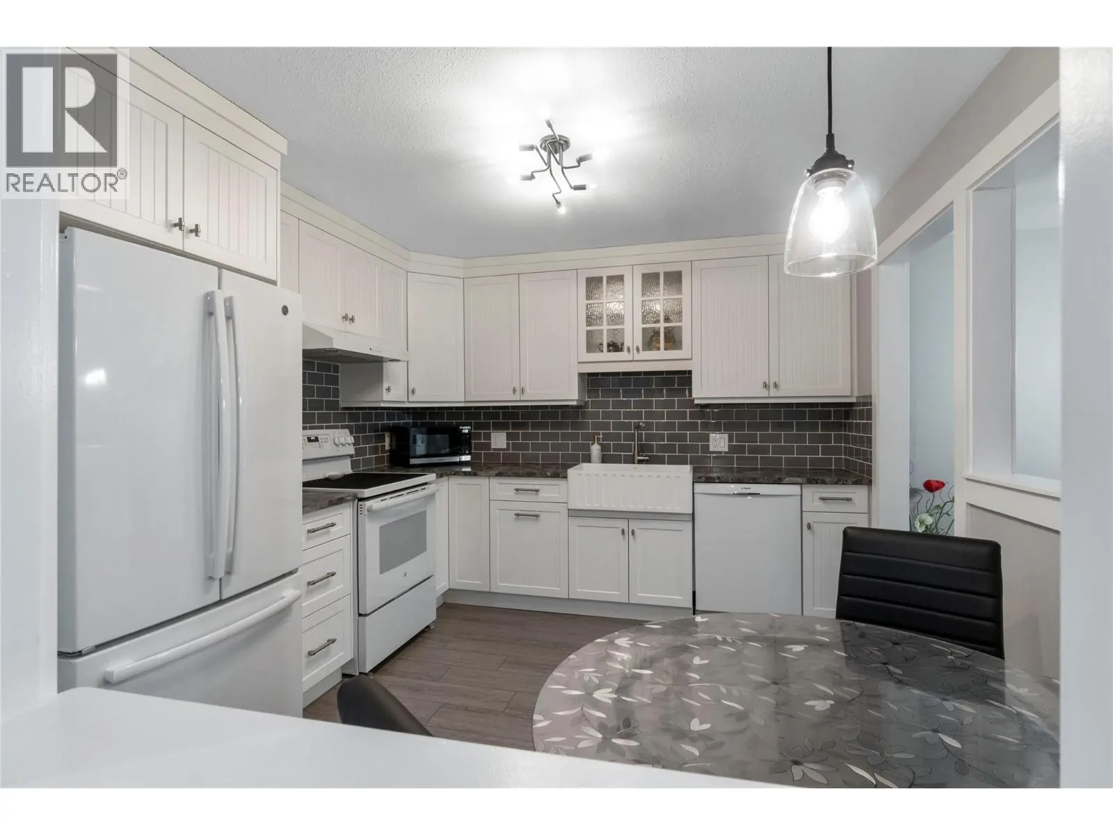 251 6 Street SE Unit# 303