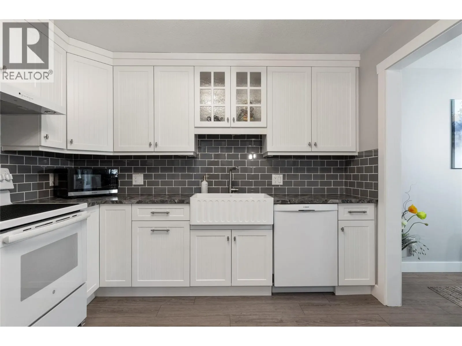 251 6 Street SE Unit# 303