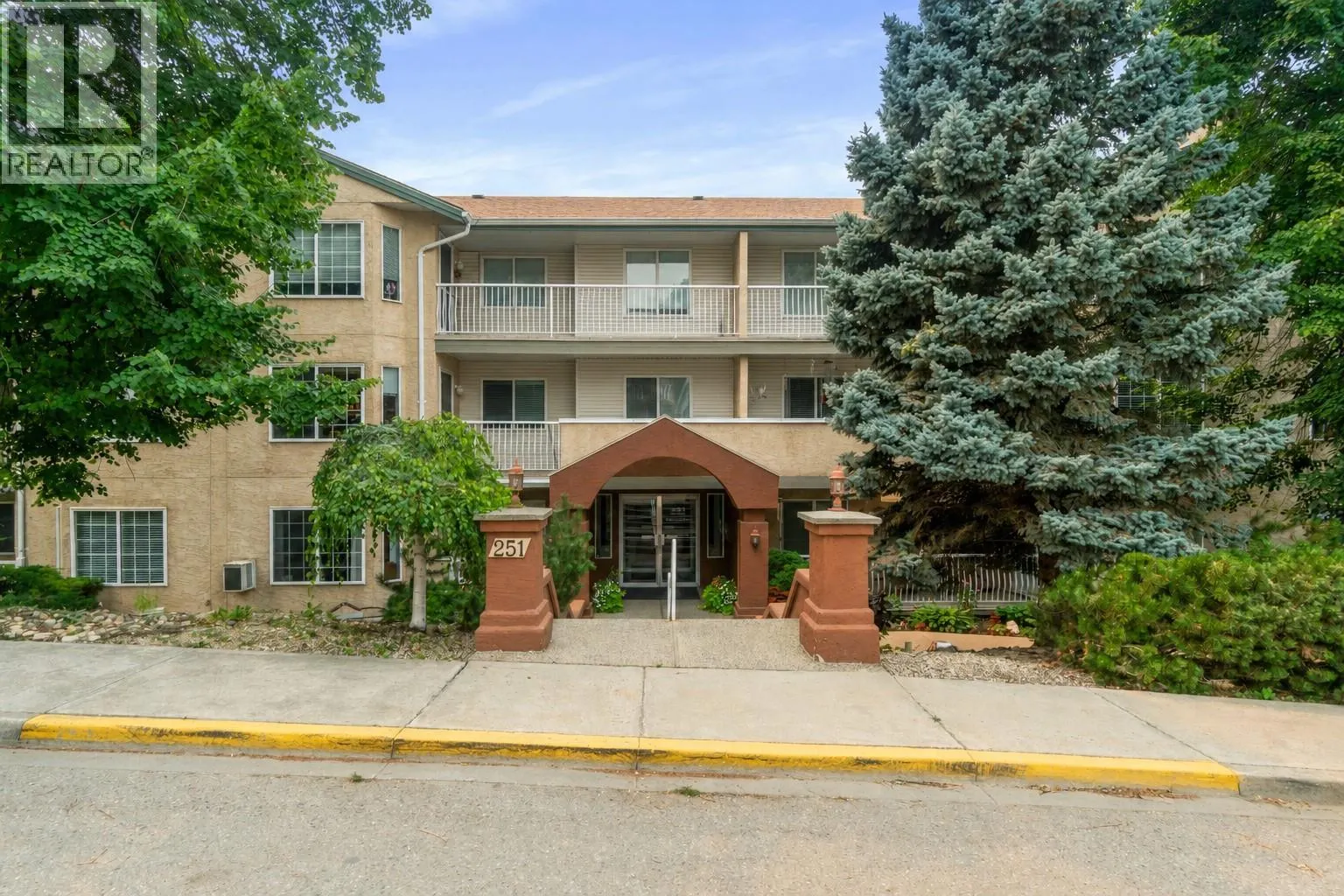 251 6 Street SE Unit# 303