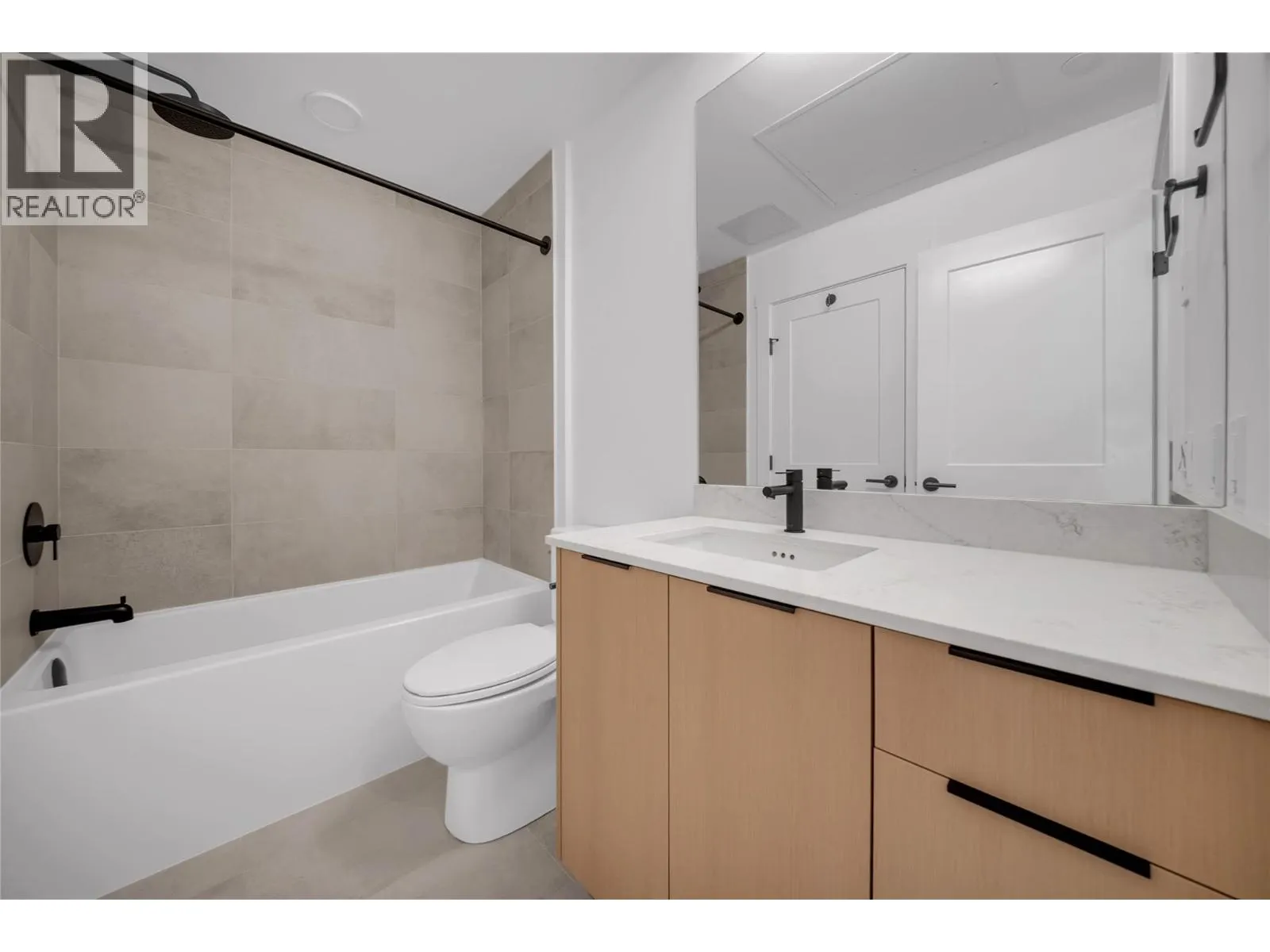 620 Coronation Avenue Unit# 409